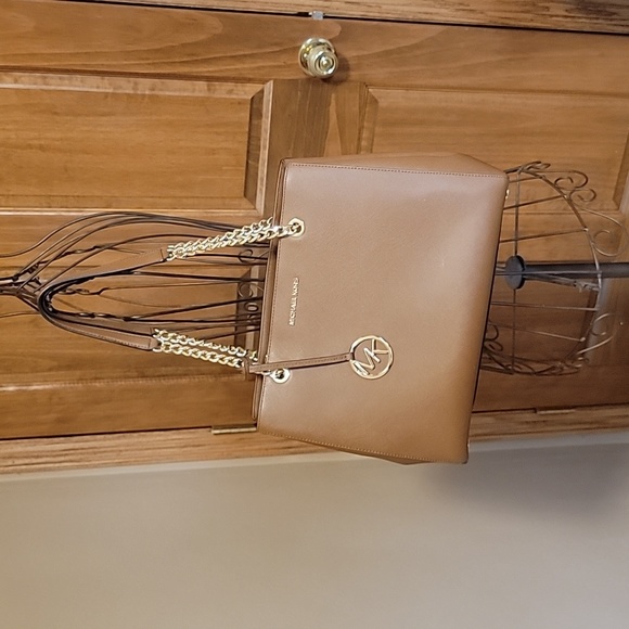 MICHAEL Michael Kors Bags Michael Kors Over The Shoulder Purse Poshmark